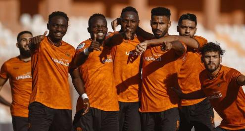 نهضة بركان يقلب الطاولة على مازيمبي ويضرب موعدًا أمام أورلاندو بنهائي الكونفدرالية